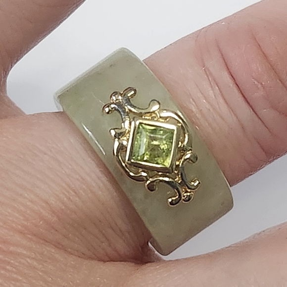 Peridot Jade Gold over Silver Wide Band Ring size 7 - Picture 3 of 5